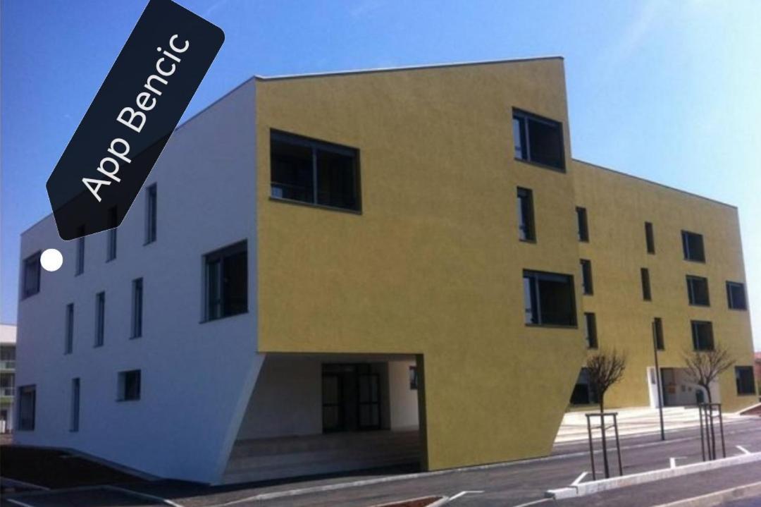 Apartment Bencic أوماغ الغرفة الصورة
